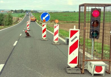 Silnice u Libčevsi a Želkovic se bude opravovat. Omezení potrvají zhruba měsíc, na řidiče čeká kyvadlová doprava