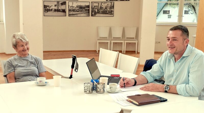 Pramen Luna, noční hluk, Karel a Míra. Lidé v Lounech na výstavišti besedovali se starostou Pramen Luna, noční hluk, Karel a Míra. Lidé v Lounech na výstavišti besedovali se starostou