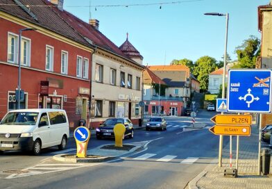 Silnice z Podbořan ve směru na Očihov, Plzeň či Prahu je zavřená. Uzavírka potrvá ještě zhruba měsíc Silnice z Podbořan ve směru na Očihov, Plzeň či Prahu je zavřená. Uzavírka potrvá ještě zhruba měsíc