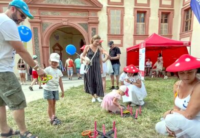 Sokolník, kouzelník, soutěže a dobrodružství. Děti na Novém Hradě už budou vítat prázdniny Sokolník, kouzelník, soutěže a dobrodružství. Děti na Novém Hradě už budou vítat prázdniny