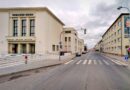 Dlouhý chodník u domu naproti divadlu bude zavřený. Potrvá to déle než půl roku Dlouhý chodník u domu naproti divadlu bude zavřený. Potrvá to déle než půl roku