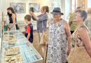 Dary a symboly moře v Lounech: lidé mohou vidět stovky krásných mušlí ze sbírky rodiny z Řecka