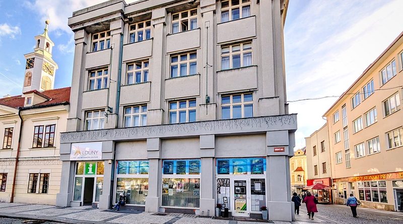 Na náměstí pokračuje přestavba infocentra. Příští týden začne uzavírka Na náměstí pokračuje přestavba infocentra. Příští týden začne uzavírka
