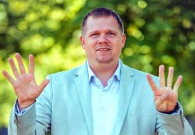 Pavel Janda by se po čtyřech letech měl znovu vrátit do funkce starosty Loun Pavel Janda by se po čtyřech letech měl znovu vrátit do funkce starosty Loun