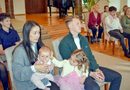 Úsměvy, květiny, fotky a plno miminek. V Žatci proběhlo tradiční vítání občánků